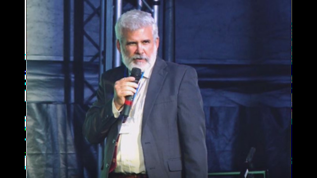 dr robert malone calls out governments
