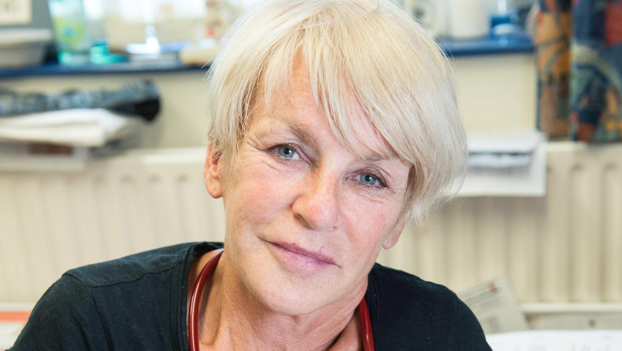 DR. ANNE MCCLOSEY ON THE COVID VAX: 'I KNOW ITS MALEVOLENT, AND I KNOW IT MUST BE STOPPED' - Fringe News