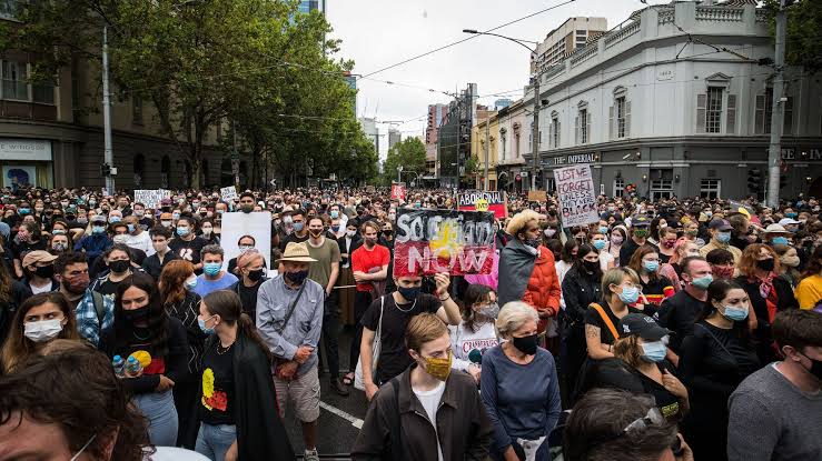 Melbourne 2021 || We must prevent these scenes going Worldwide - Fringe News